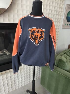 NFL Chicago Bears Embroidered Patch Navy + Orange Sweatshirt Medium Vintage Y2K